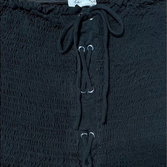 BLACK OFF THE SHOULDER CROP TOP - Picture 2 of 5